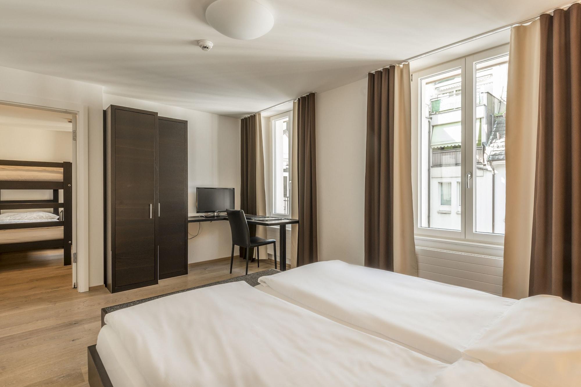 Hotel Alpina 3*