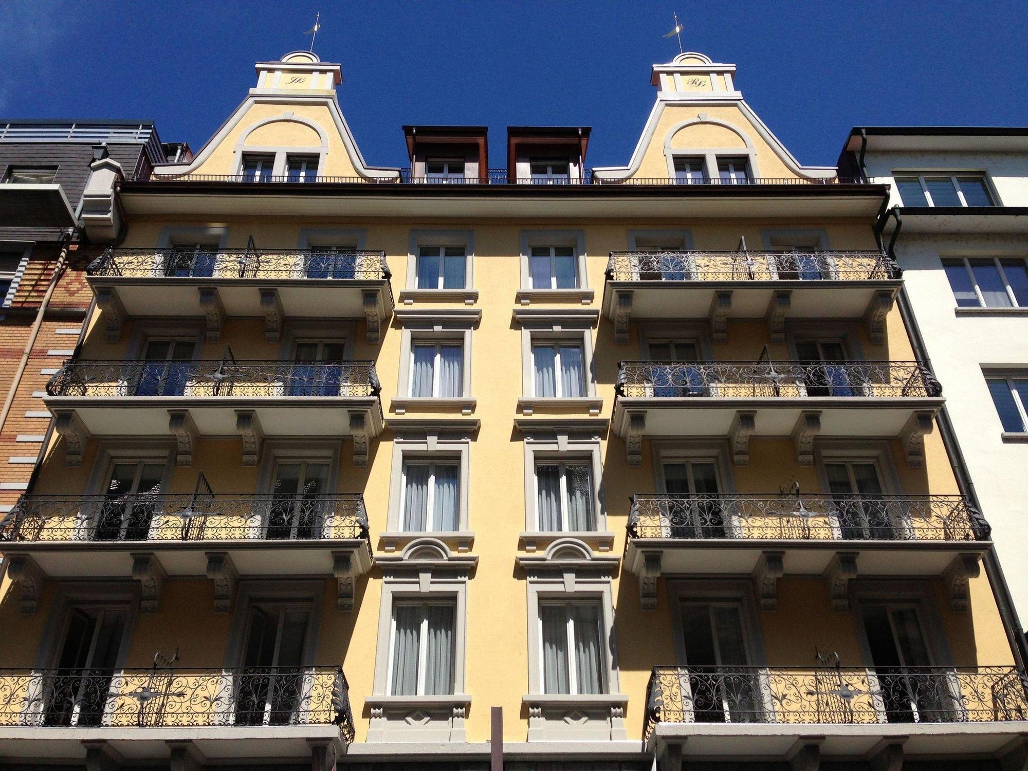 Alpina Hotel
